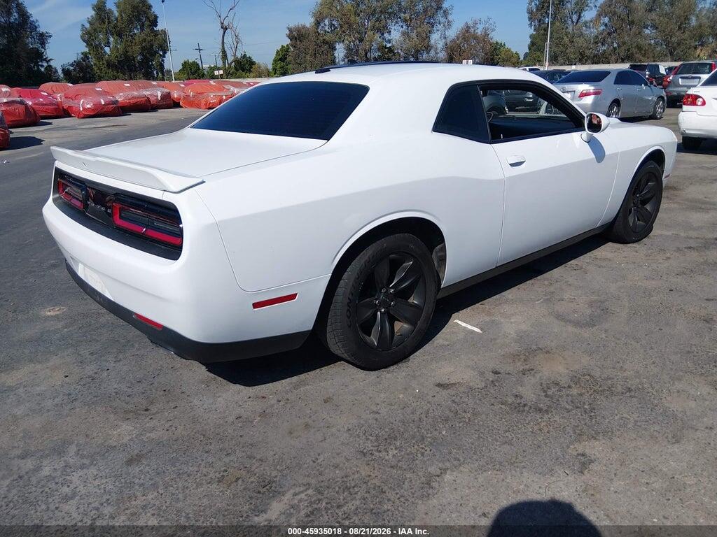 2C3CDZAG0MH542660 2021 DODGE CHALLENGER photo no. 4