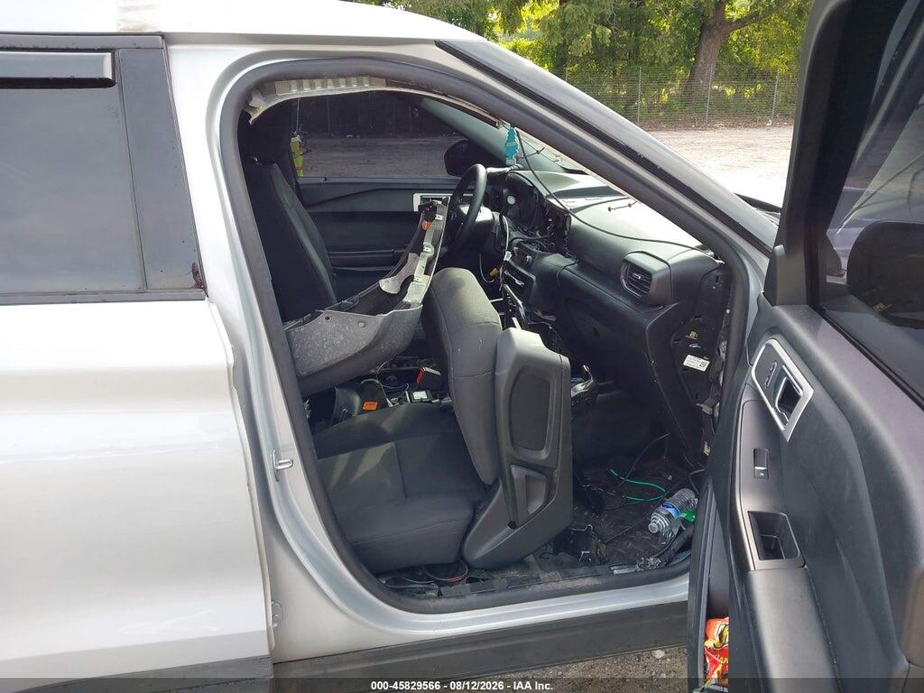 1FM5K8AB5MGB21548 2021 FORD POLICE INTERCEPTOR UTILITY photo no. 5