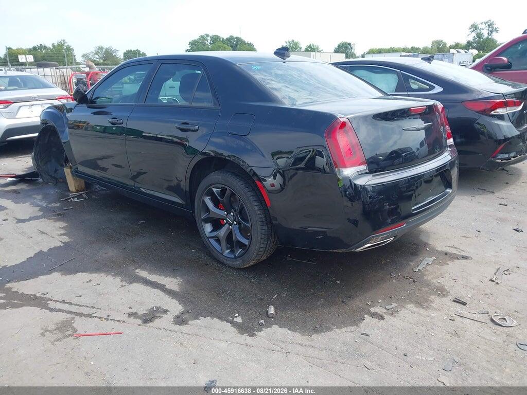 2C3CCAAG8PH707637 2023 CHRYSLER 300 photo no. 3