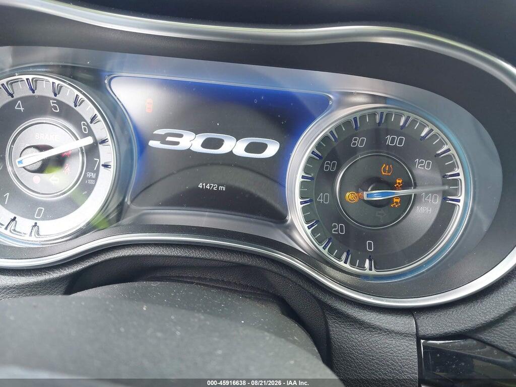 2C3CCAAG8PH707637 2023 CHRYSLER 300 photo no. 7