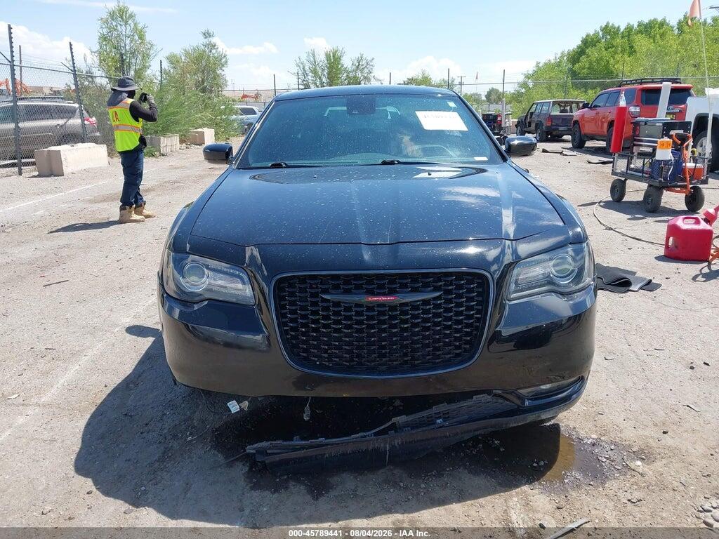 2C3CCABG1PH677301 2023 CHRYSLER 300 photo no. 12