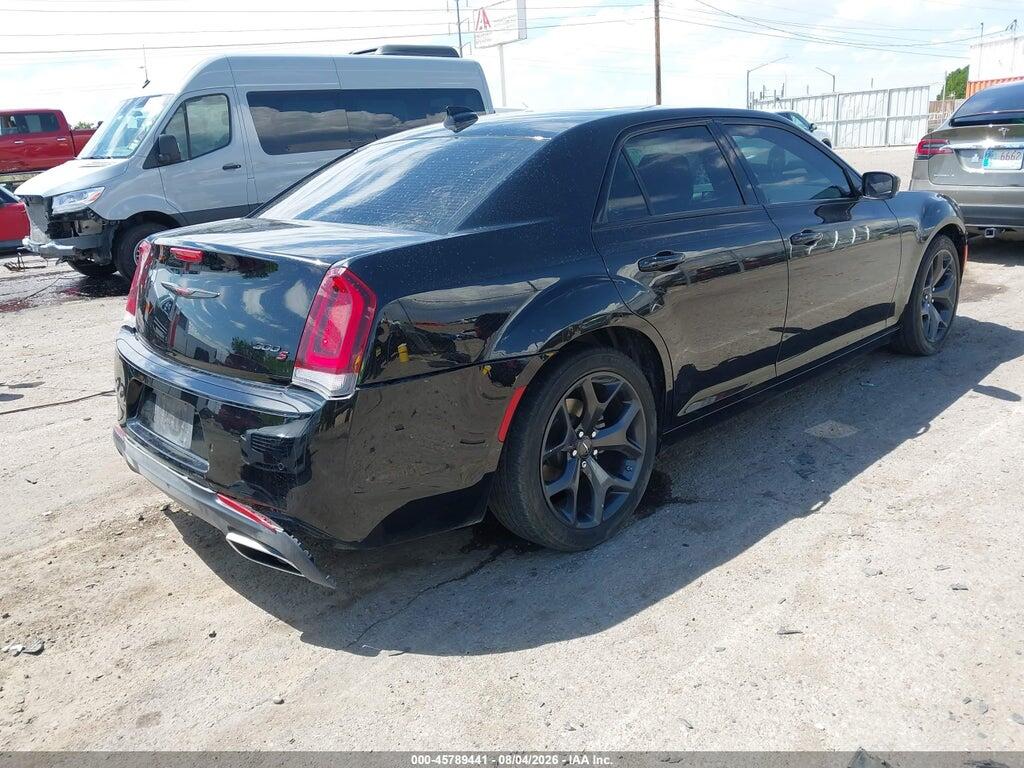 2C3CCABG1PH677301 2023 CHRYSLER 300 photo no. 4