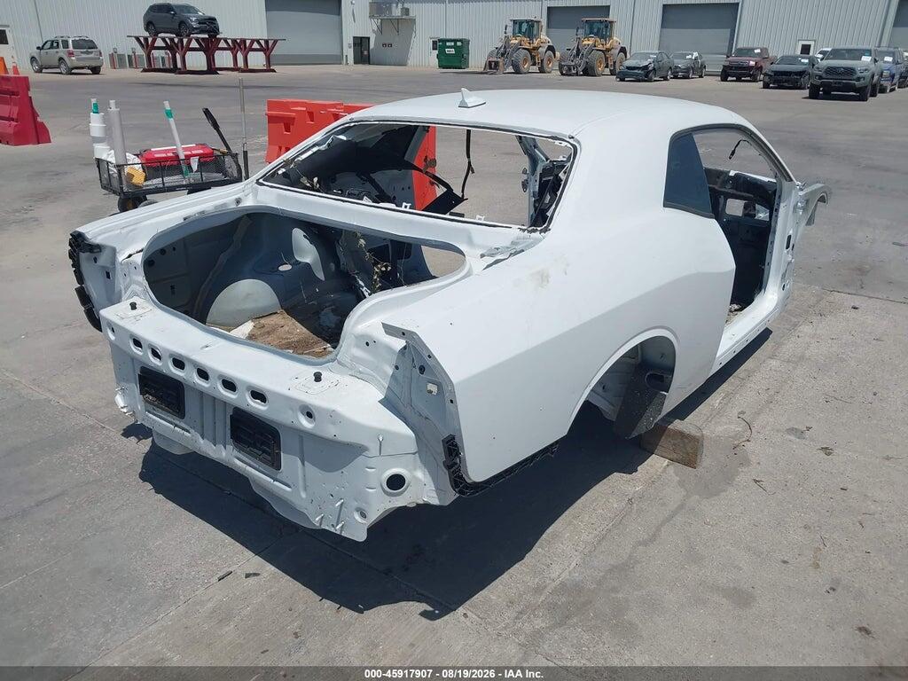 2C3CDZC90PH679388 2023 DODGE CHALLENGER photo no. 4