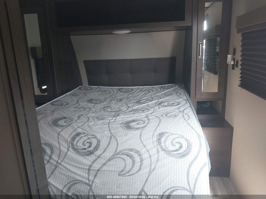 573TT2723M8813422 2021 GRAND DESIGN TRANSCEND photo no. 11