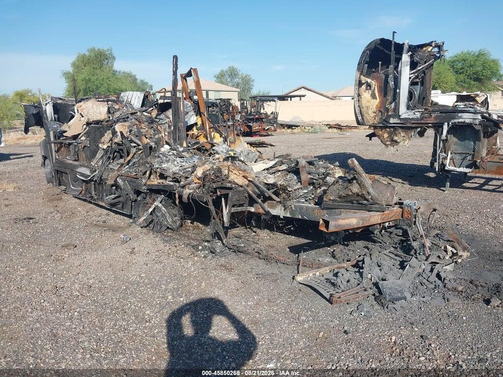 1FDXE4FN9PDD06476 2023 FORD E-450 CUTAWAY photo no. 3