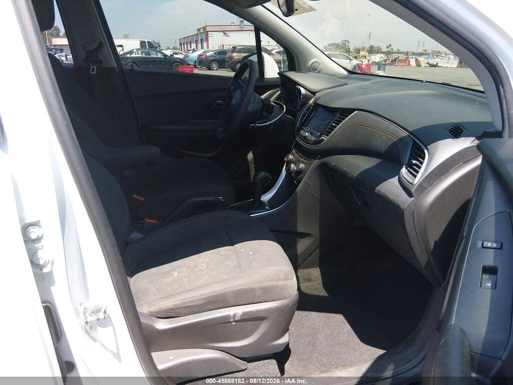 KL7CJKSM0NB550927 2022 CHEVROLET TRAX photo no. 5