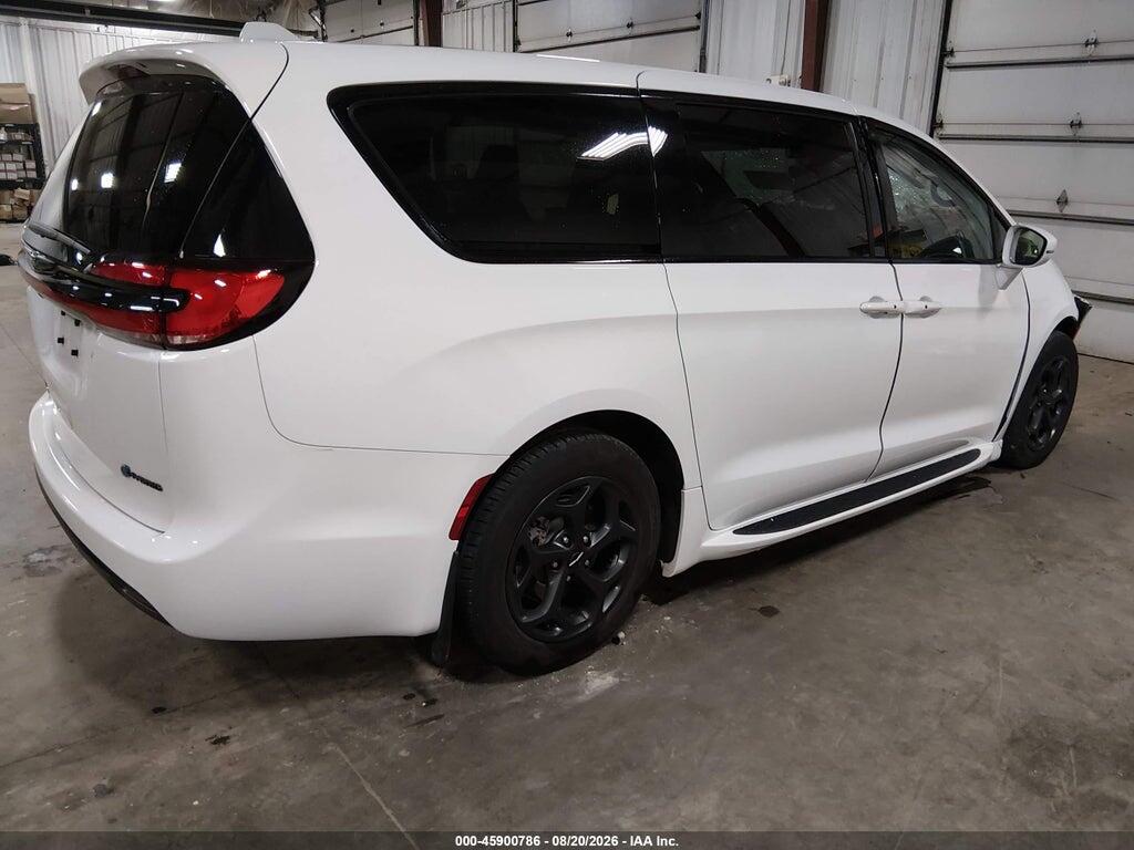 2C4RC1L79NR201423 2022 CHRYSLER PACIFICA HYBRID photo no. 4