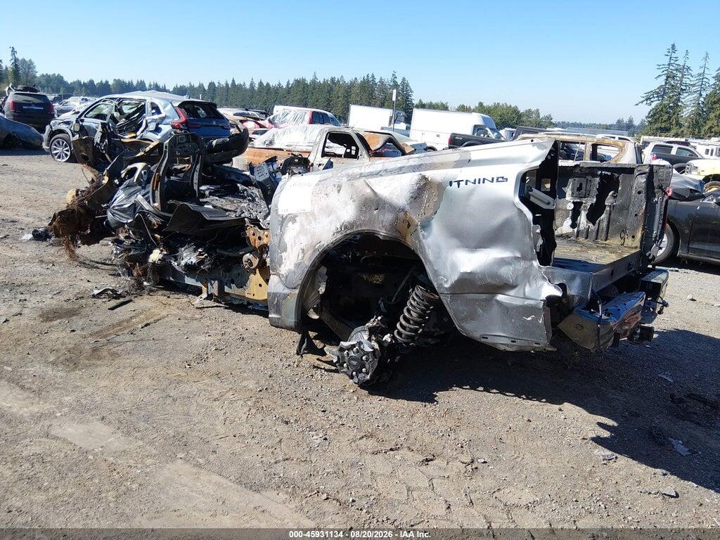 1FT6W1EV3PWG14485 2023 FORD F-150 LIGHTNING photo no. 3