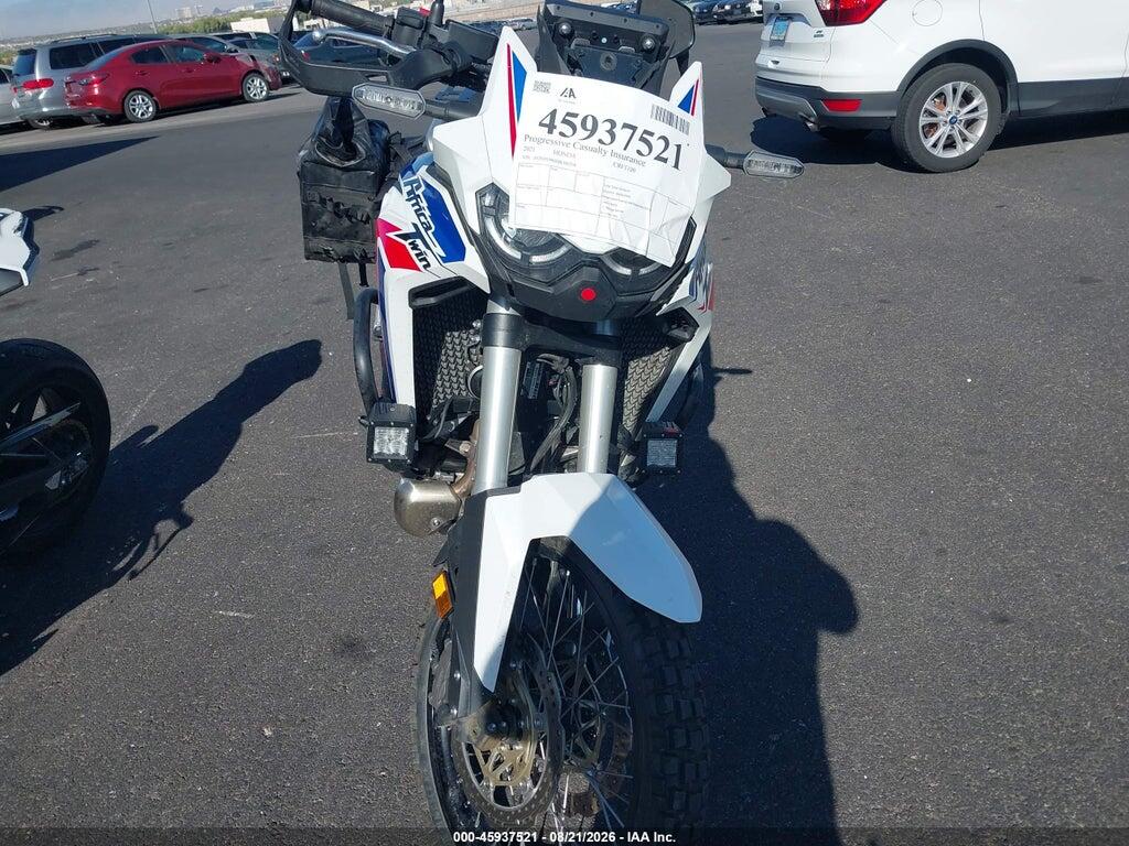 JH2SD1004MK100266 2021 HONDA CRF1100 photo no. 5