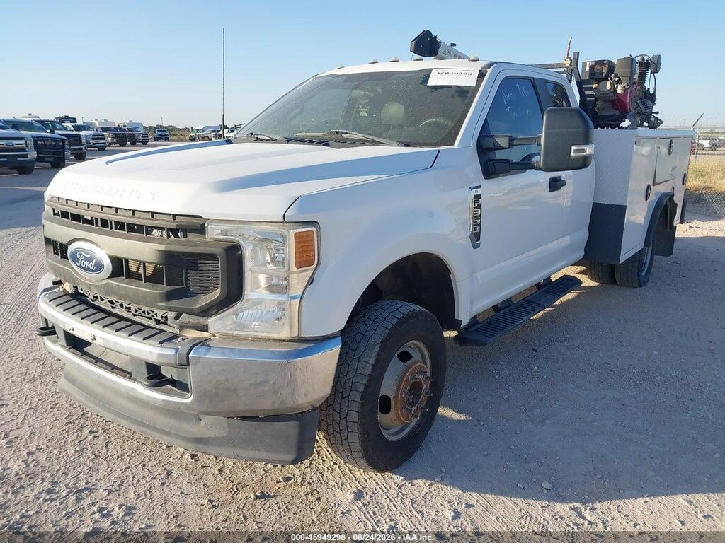 1FD8X3H66NEC67254 2022 FORD F-350 CHASSIS photo no. 2