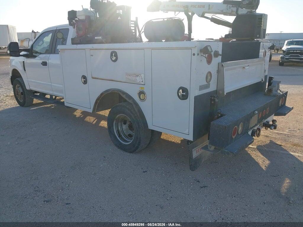 1FD8X3H66NEC67254 2022 FORD F-350 CHASSIS photo no. 3