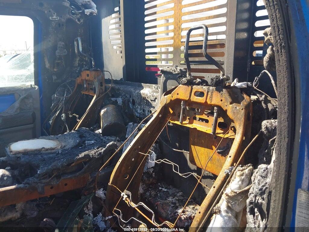1FDUF4GN7NEC78392 2022 FORD F-450 CHASSIS photo no. 3
