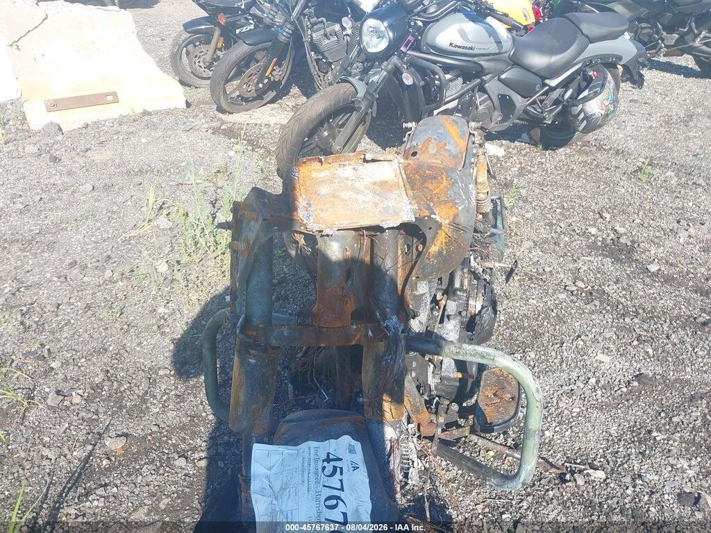 1HD1KBC10PB662477 2023 HARLEY-DAVIDSON FLHX photo no. 5