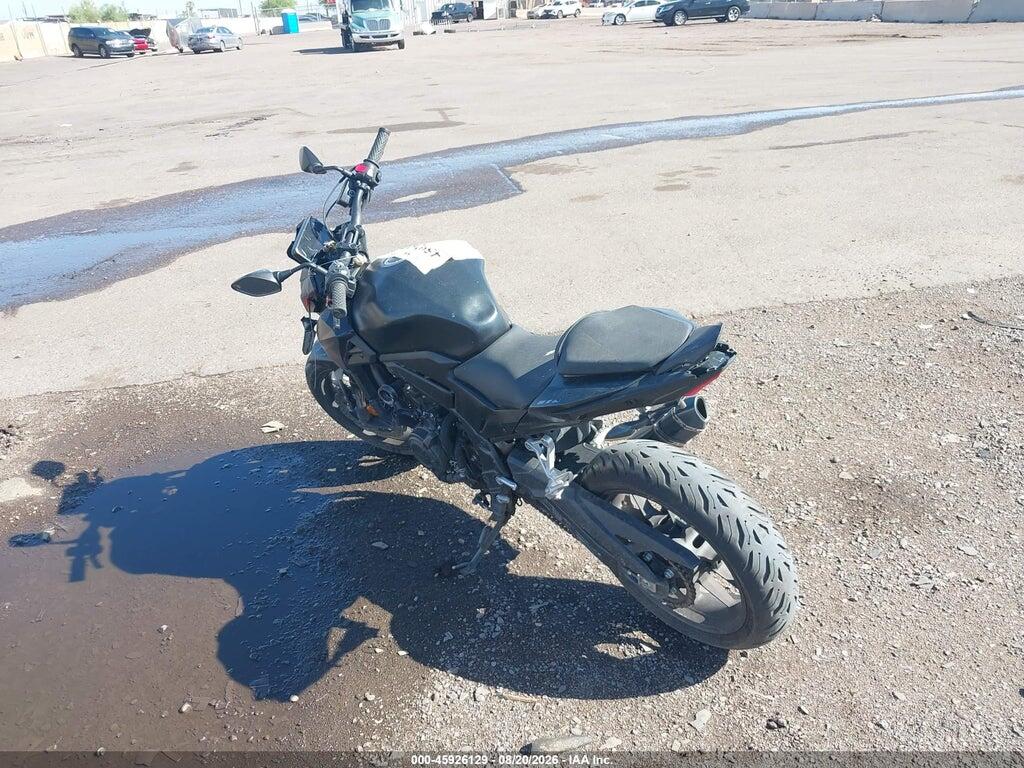 MLHPC7155R5000341 2024 HONDA CB500 photo no. 3