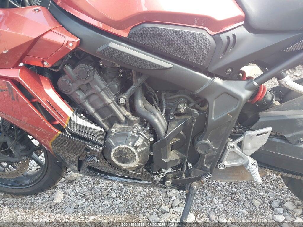 MLHRH0155P5400611 2023 HONDA CBR650 photo no. 9
