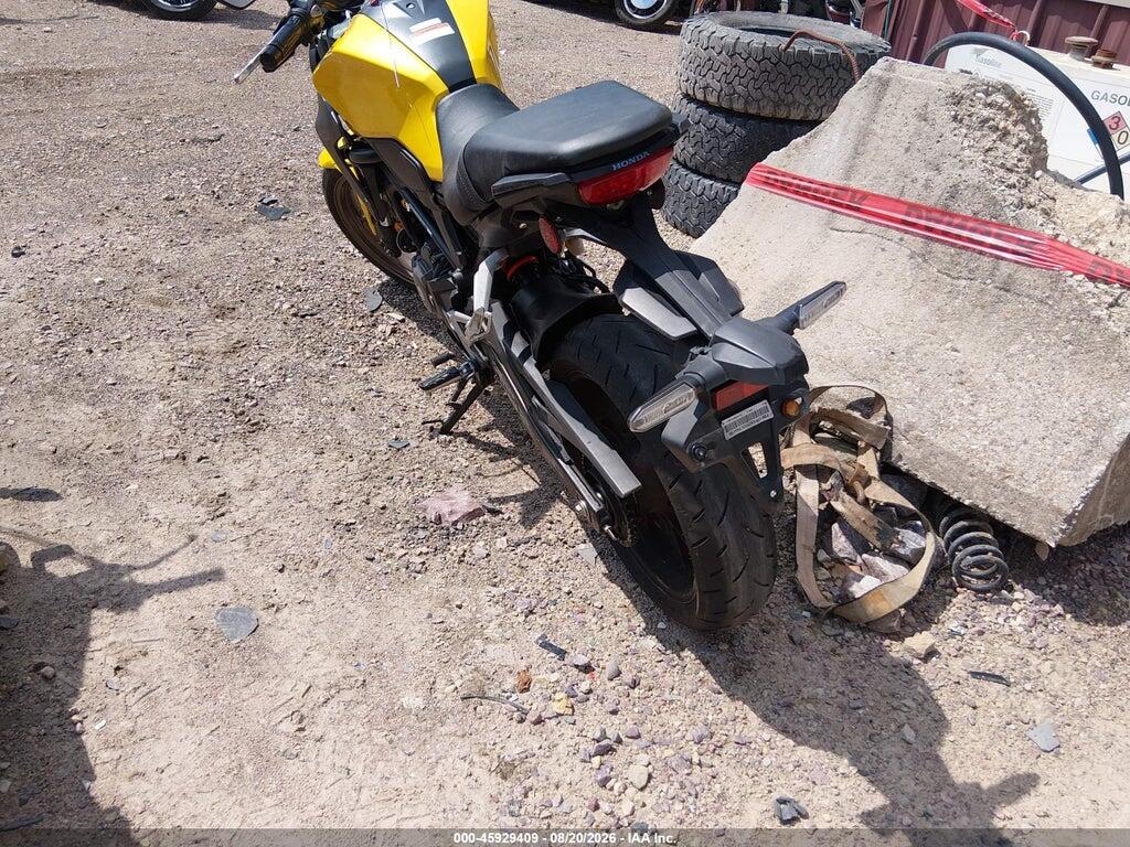 MLHNC5552R5401464 2024 HONDA CBF300 photo no. 3