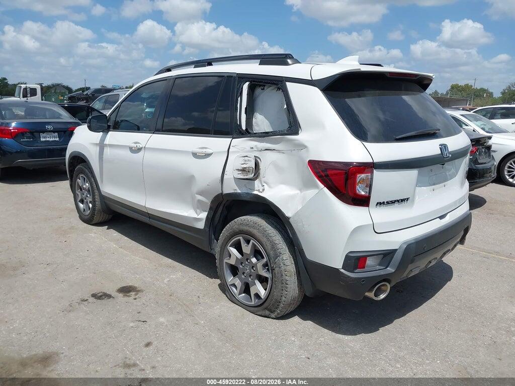 5FNYF8H64PB024225 2023 HONDA PASSPORT photo no. 3
