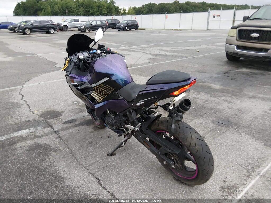 JKAEXKG16MDAA9157 2021 KAWASAKI EX400 photo no. 3