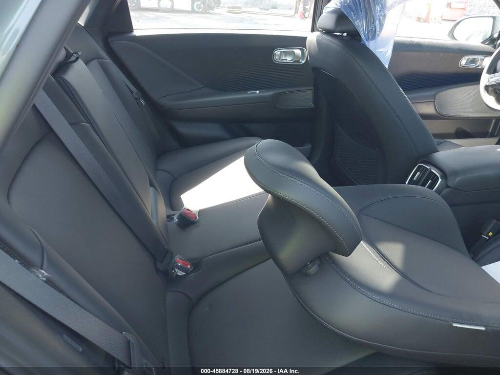 KMHM34AA0PA048394 2023 HYUNDAI IONIQ 6 photo no. 8
