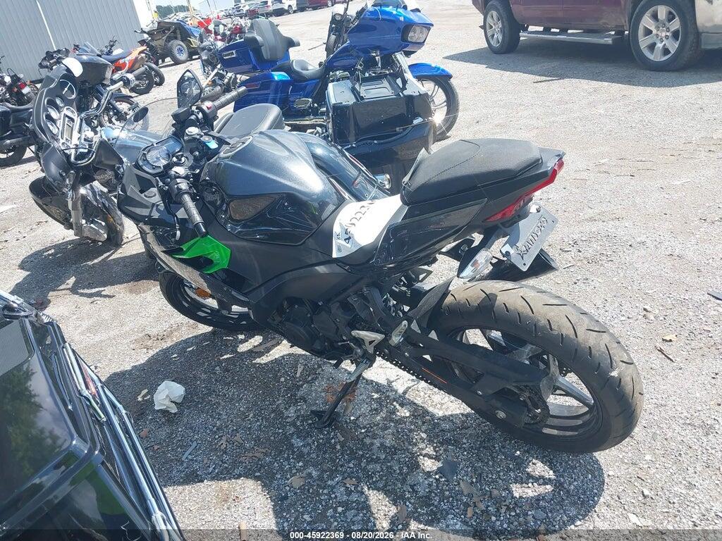 JKAEXKG15PDAS3074 2023 KAWASAKI EX400 photo no. 3