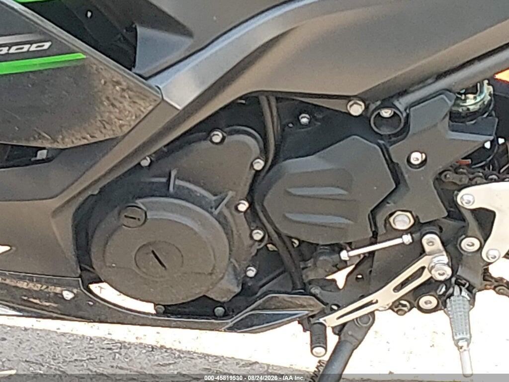JKAEXKH15PDAN8082 2023 KAWASAKI EX400 photo no. 9