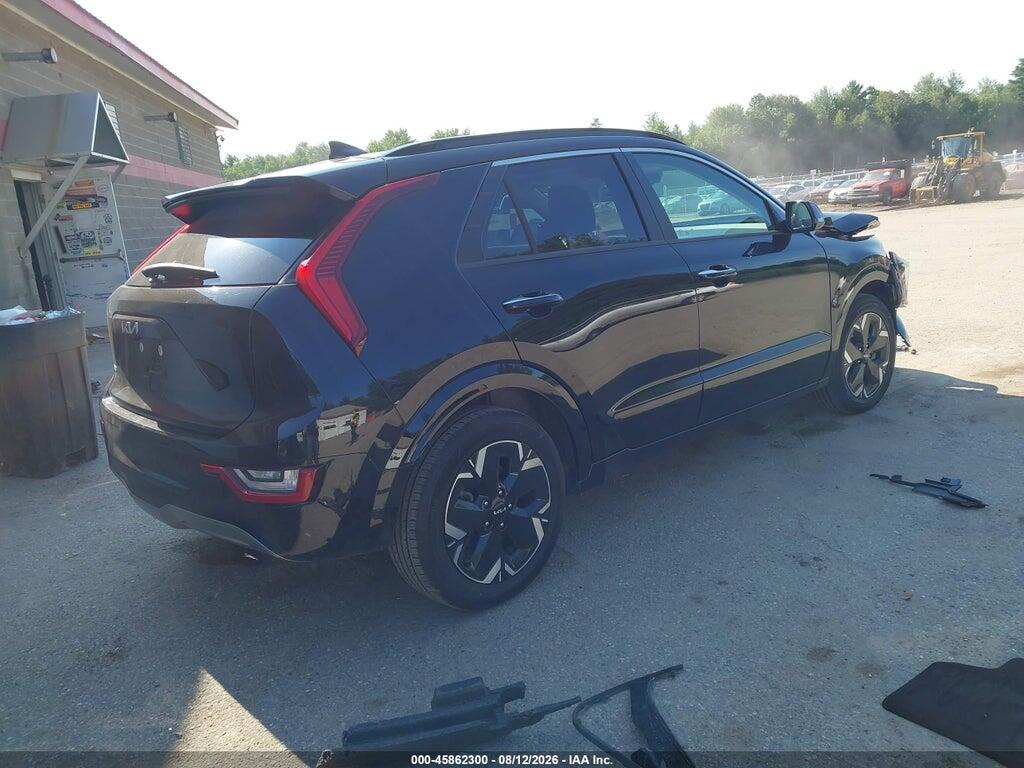 KNDCT3L1XP5046250 2023 KIA NIRO EV photo no. 4