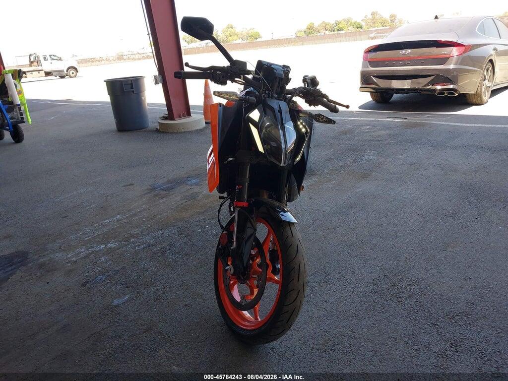 MD2JPJ404RN261867 2024 KTM 390 photo no. 5