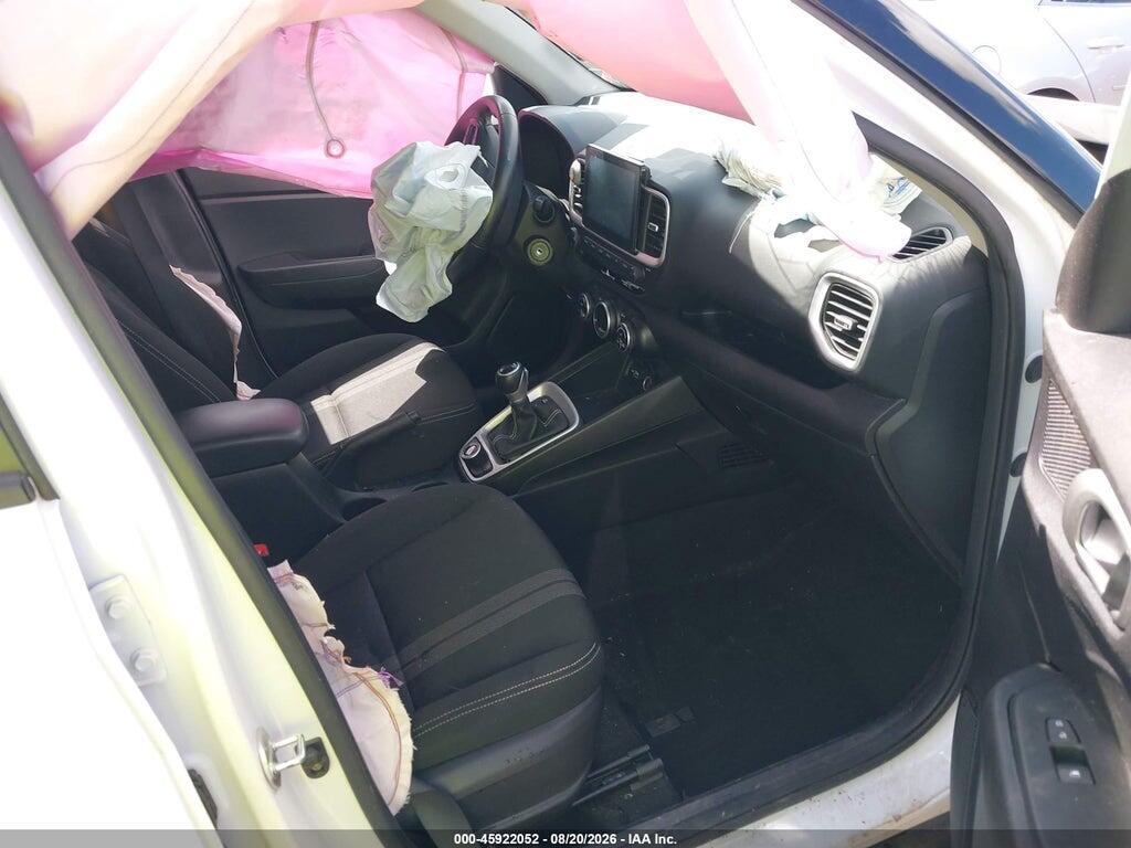 KMHRC8A36NU183955 2022 HYUNDAI VENUE photo no. 5