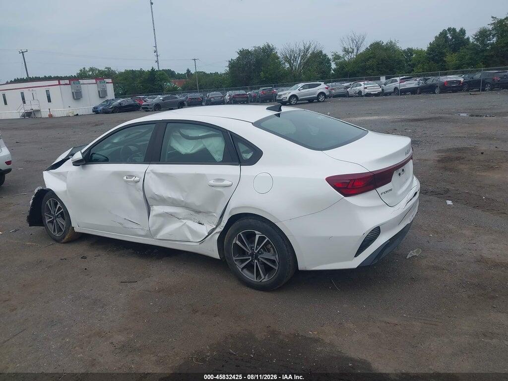 3KPF24AD9NE426166 2022 KIA FORTE photo no. 3