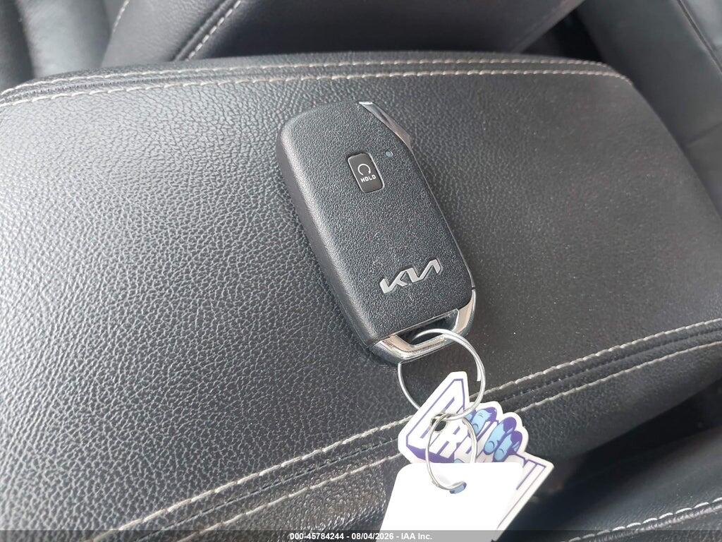 KNDCC3LC8N5515740 2022 KIA NIRO photo no. 11