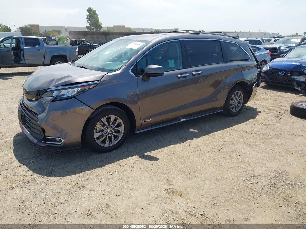 5TDYRKEC2MS013746 2021 TOYOTA SIENNA photo no. 2