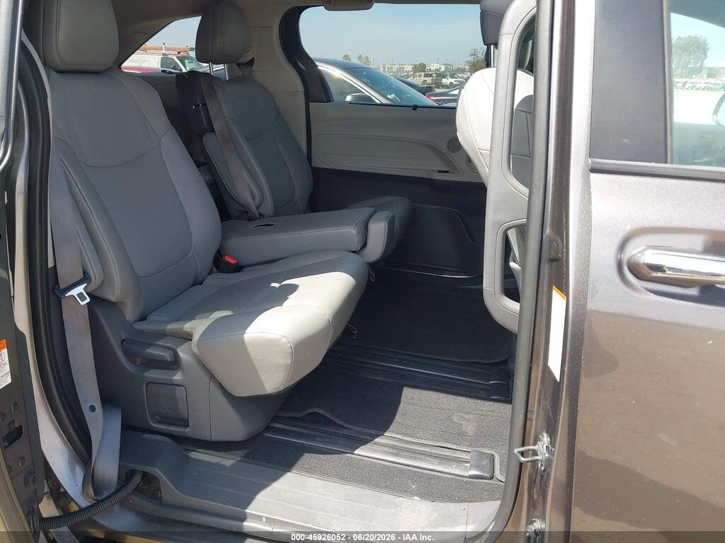 5TDYRKEC2MS013746 2021 TOYOTA SIENNA photo no. 8