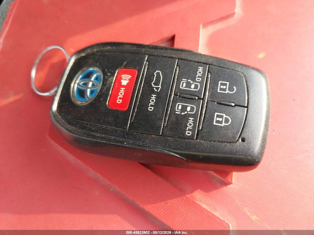 5TDZSKFC2MS031817 2021 TOYOTA SIENNA photo no. 11