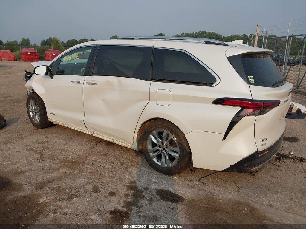 5TDZSKFC2MS031817 2021 TOYOTA SIENNA photo no. 3