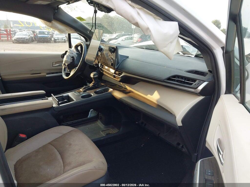 5TDZSKFC2MS031817 2021 TOYOTA SIENNA photo no. 5