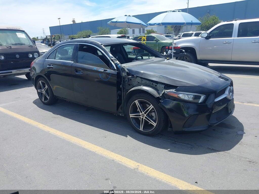 2022 MERCEDES-BENZ A 220 W1K3G4EB2NJ336492