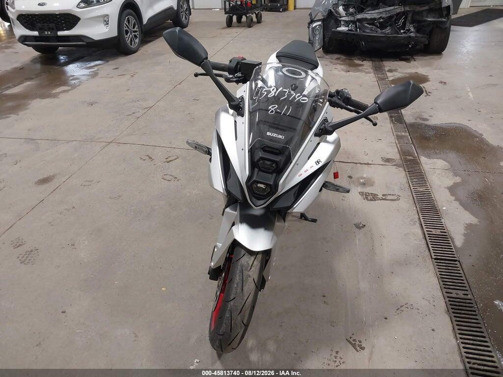 JS1EM13B0R7103303 2024 SUZUKI GSX800 photo no. 5