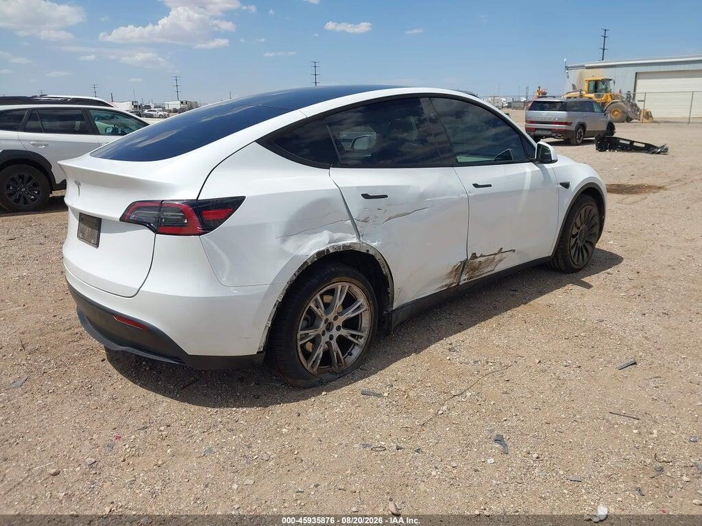 7SAYGDED4RF047857 2024 TESLA MODEL Y photo no. 4