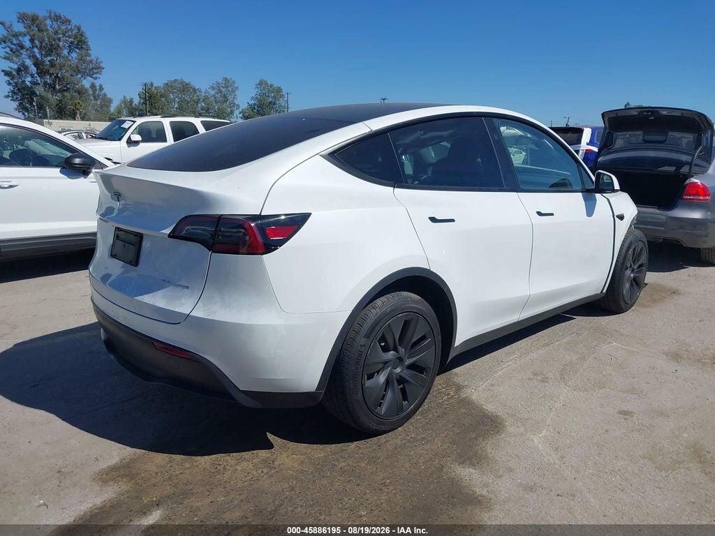7SAYGDEE0RF177627 2024 TESLA MODEL Y photo no. 4