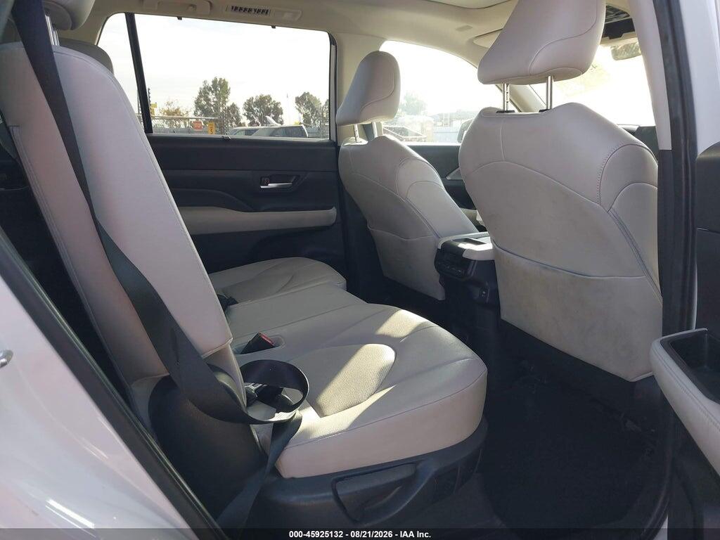 5TDAAAB53RS034119 2024 TOYOTA GRAND HIGHLANDER photo no. 8