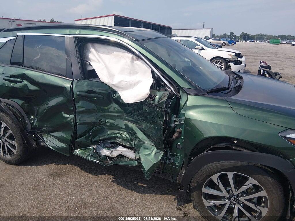 7MUDAAAG0PV037580 2023 TOYOTA COROLLA CROSS photo no. 6