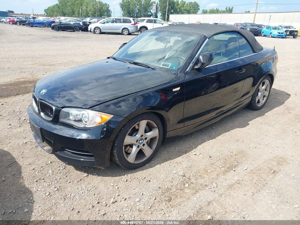 WBAUN7C56BVM24739 2011 BMW 135I photo no. 2