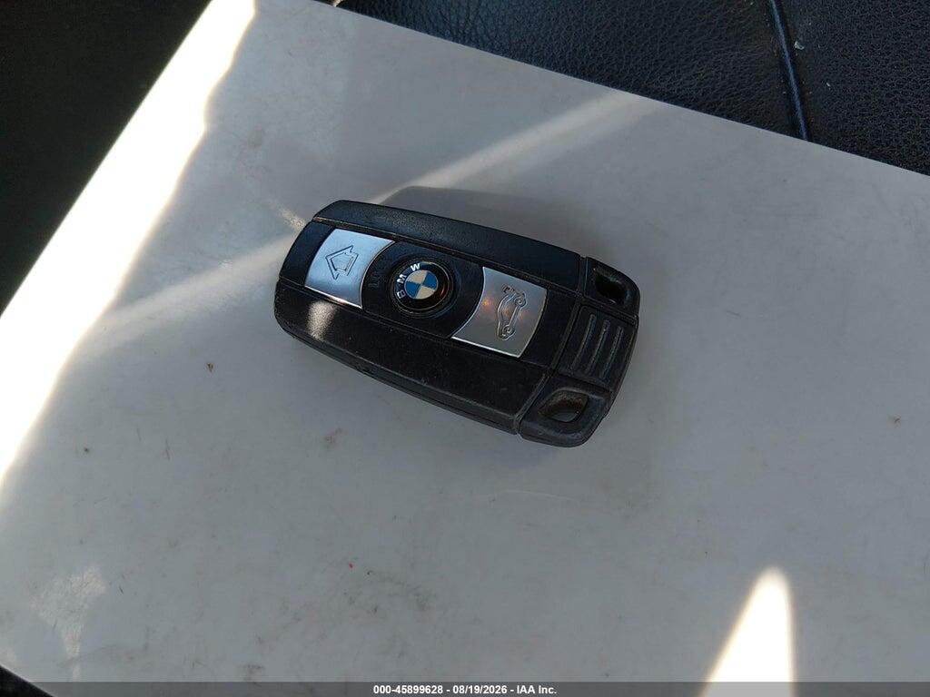 WBAPH7C53BE681636 2011 BMW 328I photo no. 11