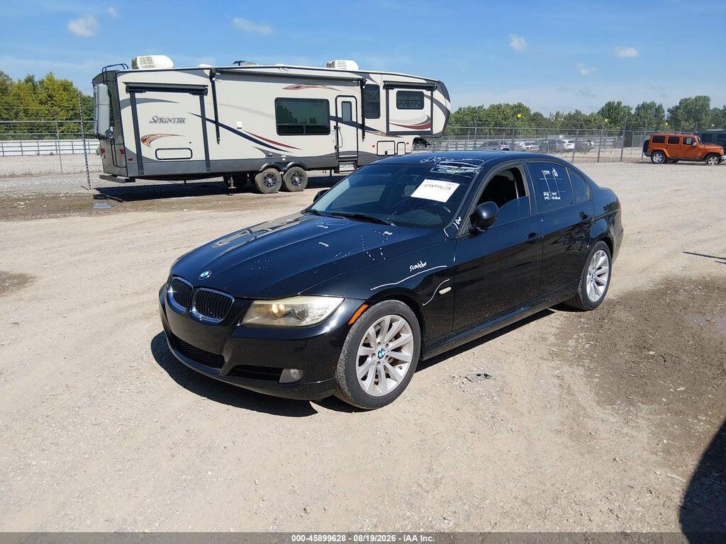 WBAPH7C53BE681636 2011 BMW 328I photo no. 2