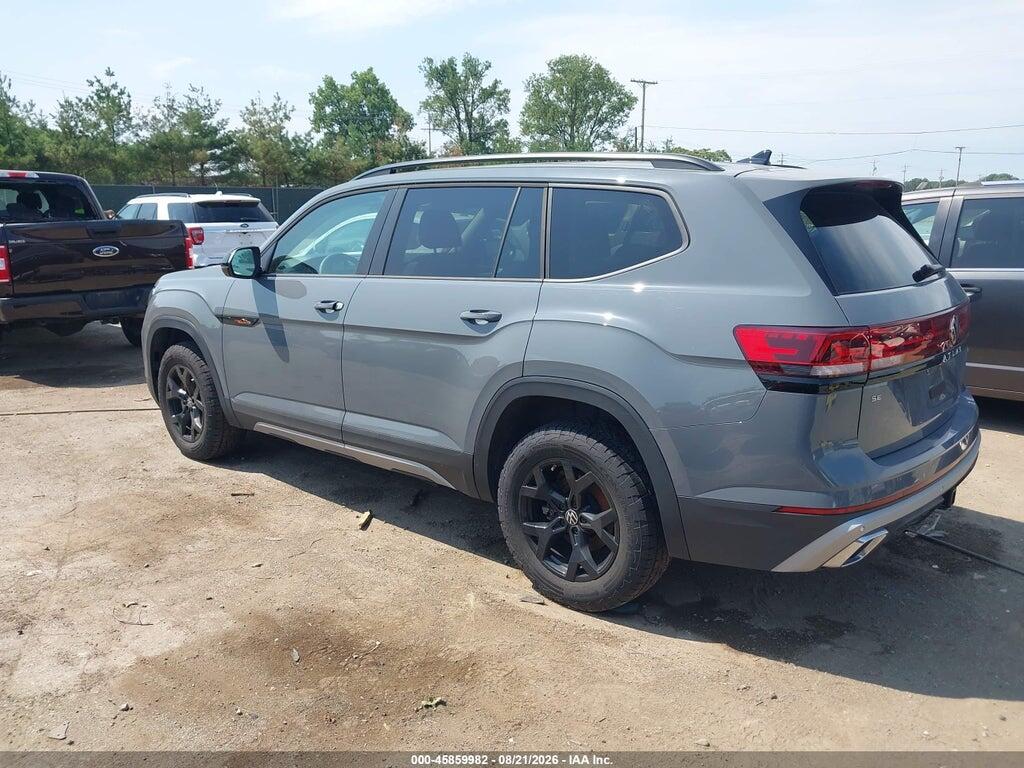 1V2CR2CA4RC575375 2024 VOLKSWAGEN ATLAS photo no. 3