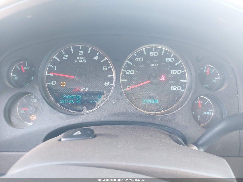 3GNMCFE04BG242767 2011 CHEVROLET AVALANCHE 1500 photo no. 9