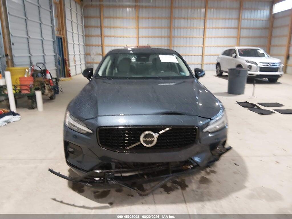 7JRL12TK7RG298393 2024 VOLVO S60 photo no. 11