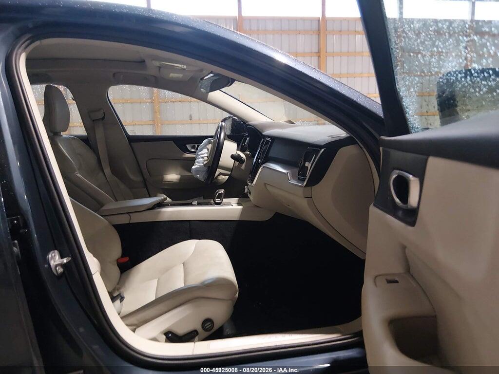 7JRL12TK7RG298393 2024 VOLVO S60 photo no. 5