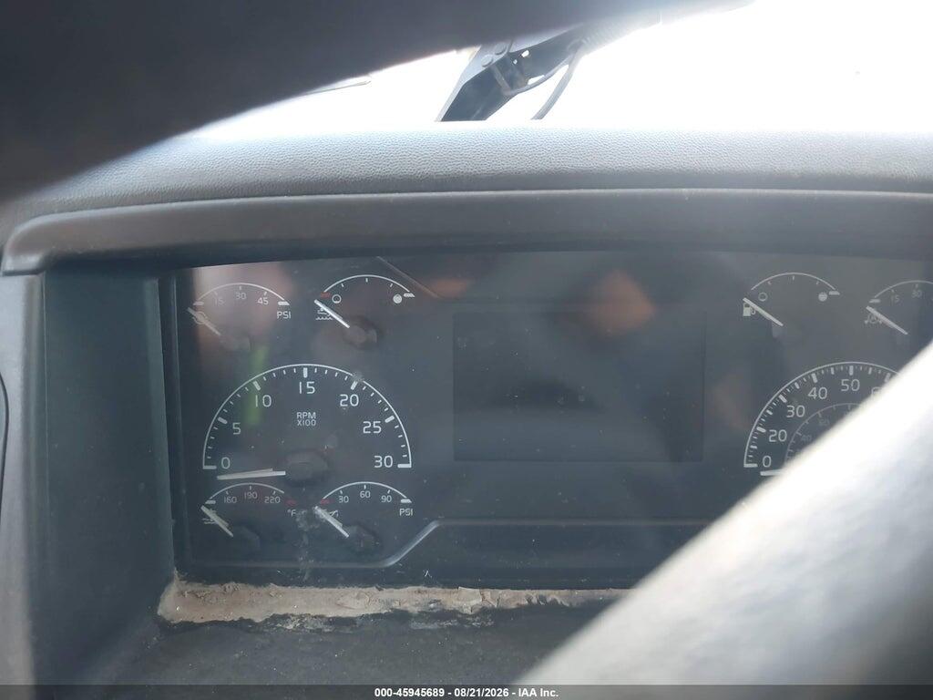 4V4NC9EH0PN336930 2023 VOLVO VNL photo no. 6