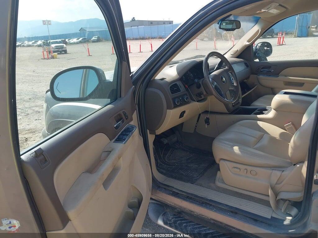 1GNSKBE0XBR147276 2011 CHEVROLET TAHOE photo no. 5
